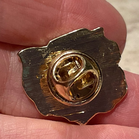 Vintage Pink Enamel Rose Tac Pin 1” across - Picture 3 of 4